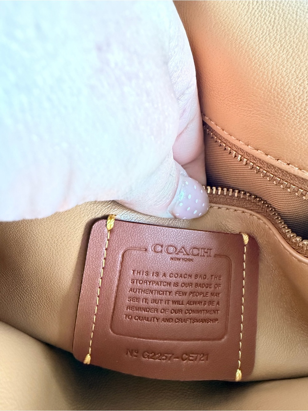 Coach Shearling Pillow Maddison - Picture 6 of 6